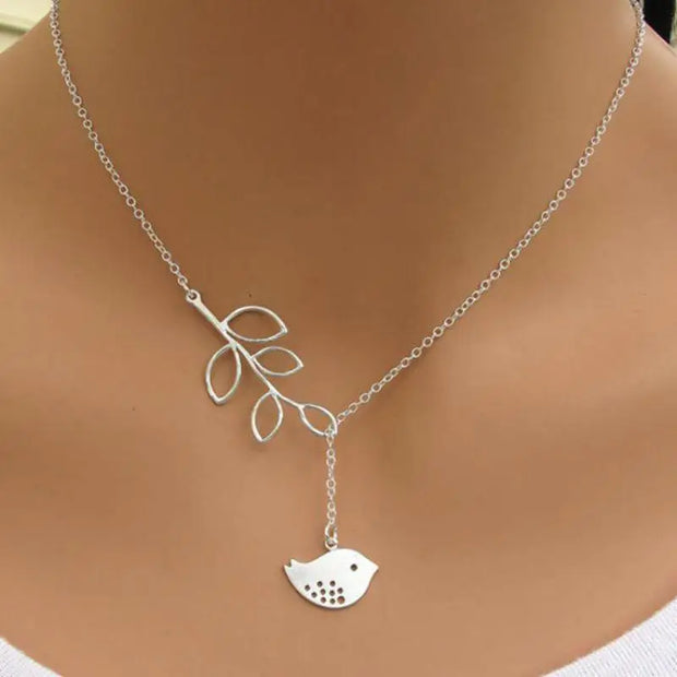 2019 Fashion New Personality Peach Heart Love Long Pendant Women's Necklace Metal Birthday Gift Jewelry Statement Necklace