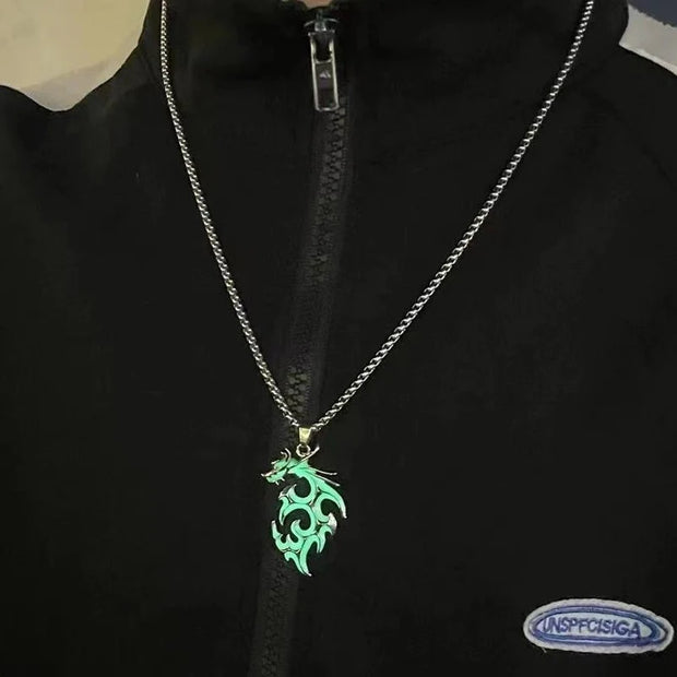 Punk Luminous Dragon Jewelry Pendant Necklace Glow In The Dark Animal Fluorescence Necklaces for Men Women Jewellery Accessories