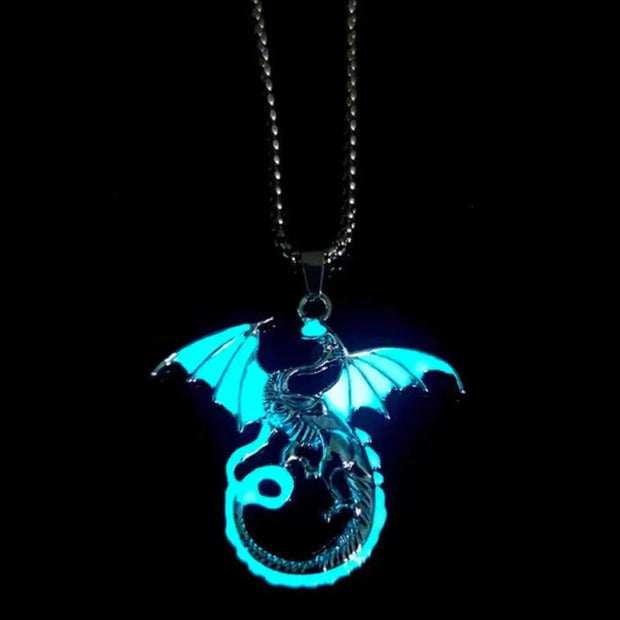 Punk Luminous Dragon Jewelry Pendant Necklace Glow In The Dark Animal Fluorescence Necklaces for Men Women Jewellery Accessories