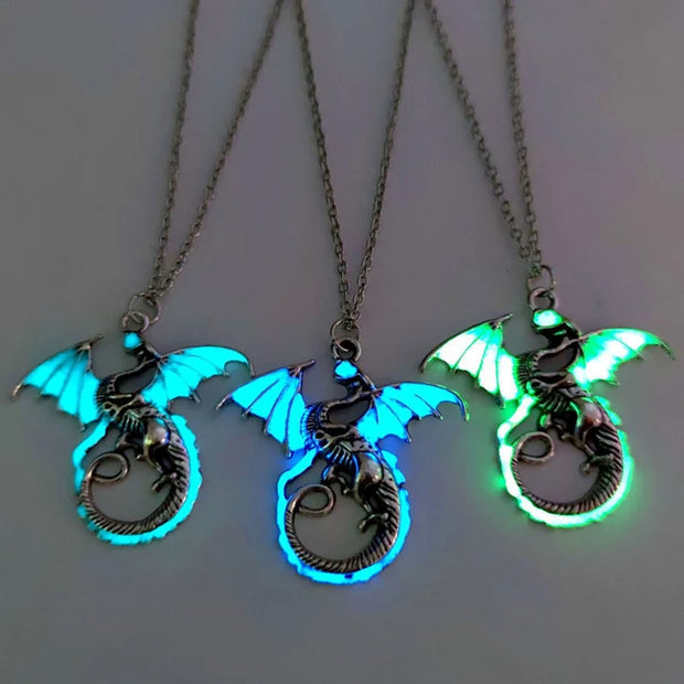 Punk Luminous Dragon Jewelry Pendant Necklace Glow In The Dark Animal Fluorescence Necklaces for Men Women Jewellery Accessories